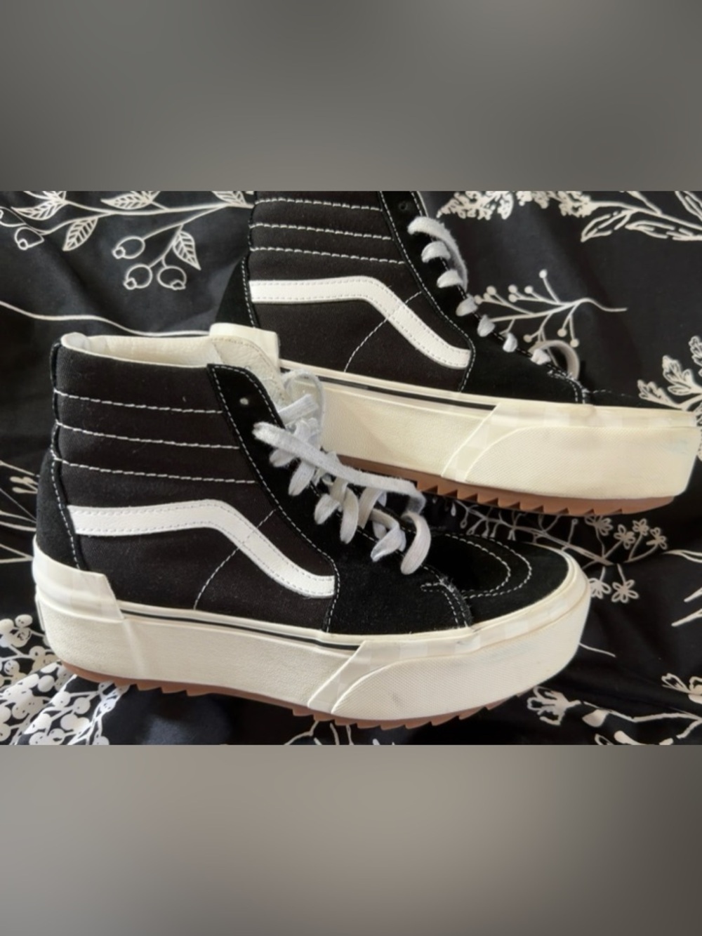 Classic High-Top Canvas Women’s Sneakers in Black and White